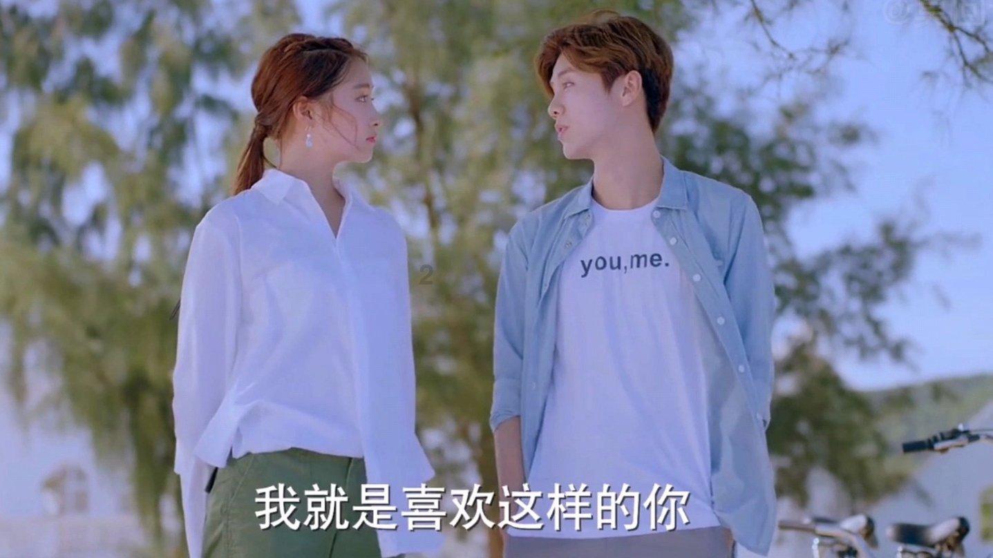 章若楠什刹海滑冰被偶遇，与路人合影生图状态好